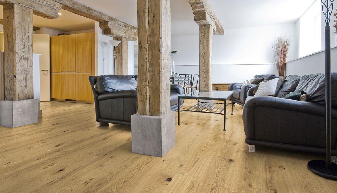 Engineered Oak - 185x2200mm -  Brushed & Matt Lacquered - Rustic Grade - Click Light Brown