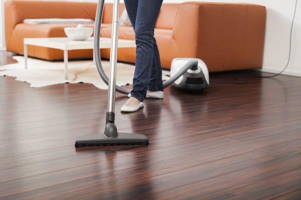 How To Protect Hardwood Flooringn Against The Moisture cleaning-wood-floors