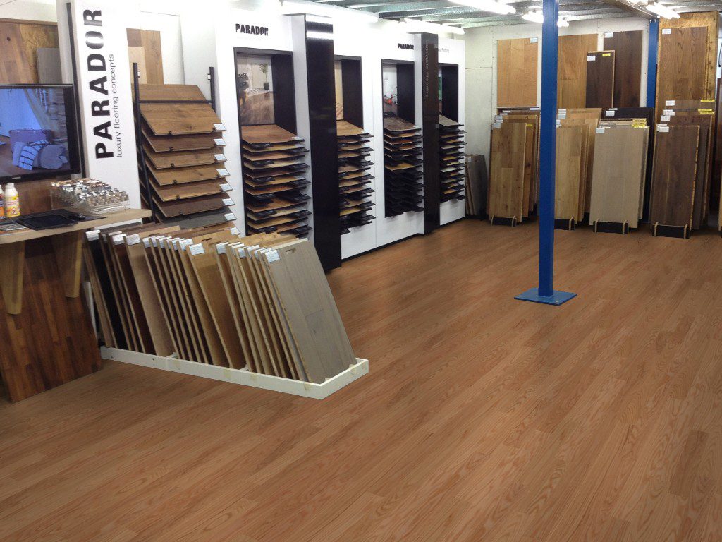 london-showroom-esb-flooring|moisture-meter|subfloor