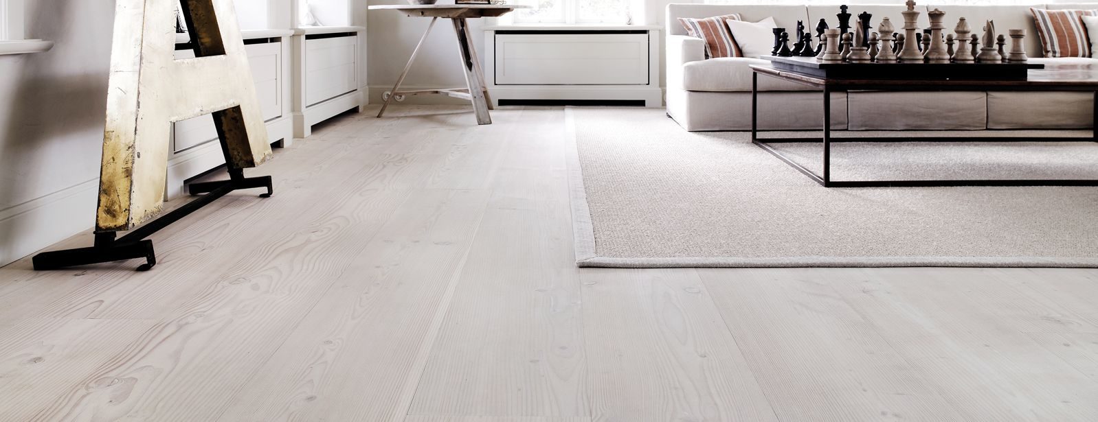 wide-wood-flooring|narrow-wood-flooring|wide-wood-flooring