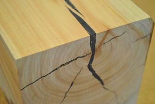 How The Solid Wood Flooring Is Affected By The Moisture? solid-wood-flooring-and-the-moisture
